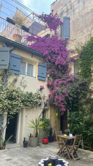 Le Grand Rouget Apartment Beaucaire  Exterior photo